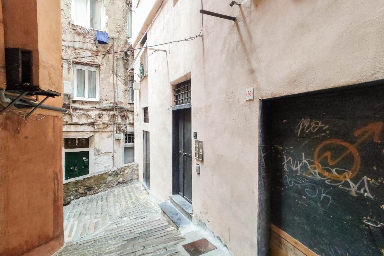 Central & Lovely Apartment In Genova - Netflix! Exterior photo